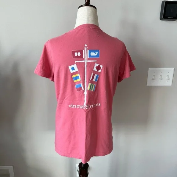 Vineyard Vines “Flags” Graphic Front Pocket Fitted Tee Shirt - Salmon Pink - Picture 6 of 7